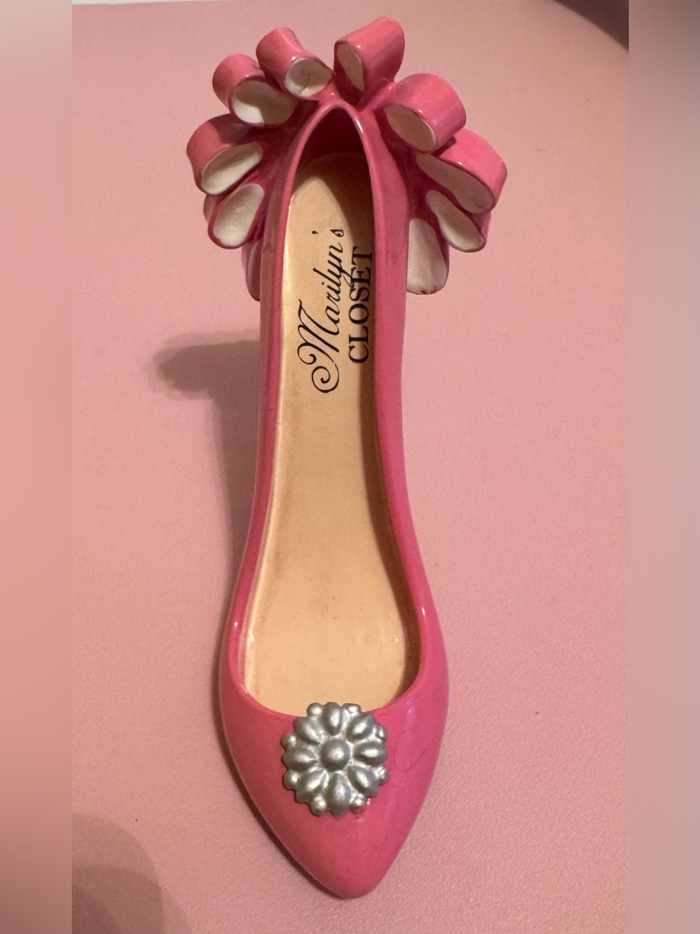 Diva’s Closet Marilyn’s Closet Pink Stiletto Shoe Figurine Giftcraft 2011